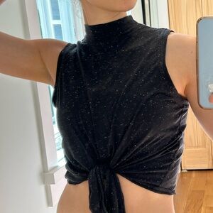 Lululemon mock neck crop top